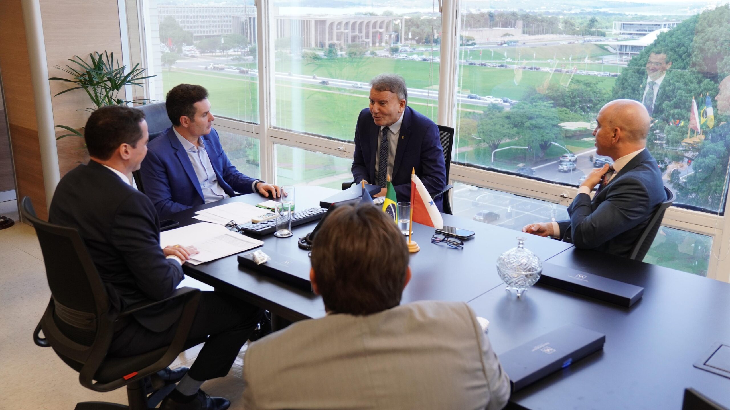 Com articulação de Alexandre Guimarães, Ministro Jader Filho anuncia R$169 milhões para Palmas, na gestão Eduardo Siqueira