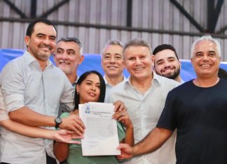 Prefeito Eduardo Siqueira Campos destaca parceria com Governo do Estado para regularização fundiária