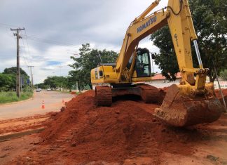Obra de drenagem e pavimentação da LO-21 é retomada em Palmas