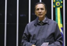 Carlos Gaguim confirma pré-candidatura ao Senado e reforça laços com o povo tocantinense