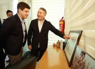 Prefeito do Recife, João Campos, visita Palmas e é recebido por Eduardo Siqueira Campos